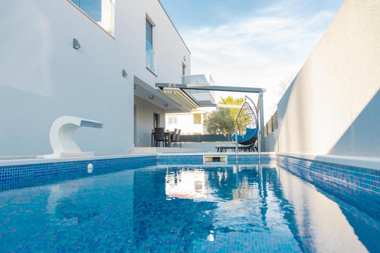Villa Castelli, Apartment With Pool, Kaštela Exteriör bild